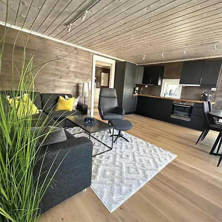 Lovise Mountain Apartment Stranda  Exterior photo