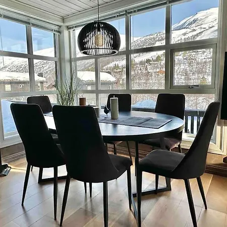 Lovise Mountain Apartment Stranda  Exterior photo