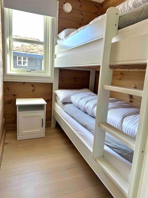 Lovise Mountain Apartment *